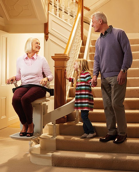 Acorn Stairlifts UK’s Many Models: Straight, Outdoor, and Curved Stairlifts